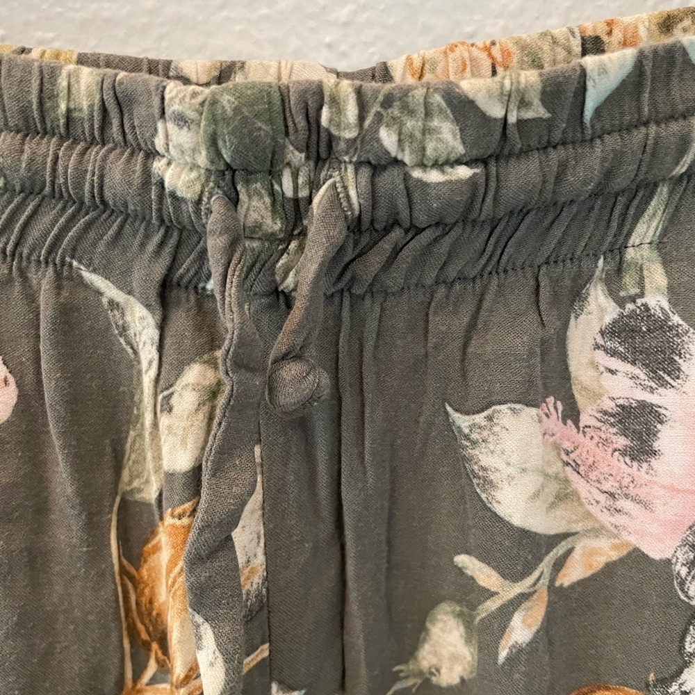 Chaser Floral Jogger Pants - Picture 3 of 12